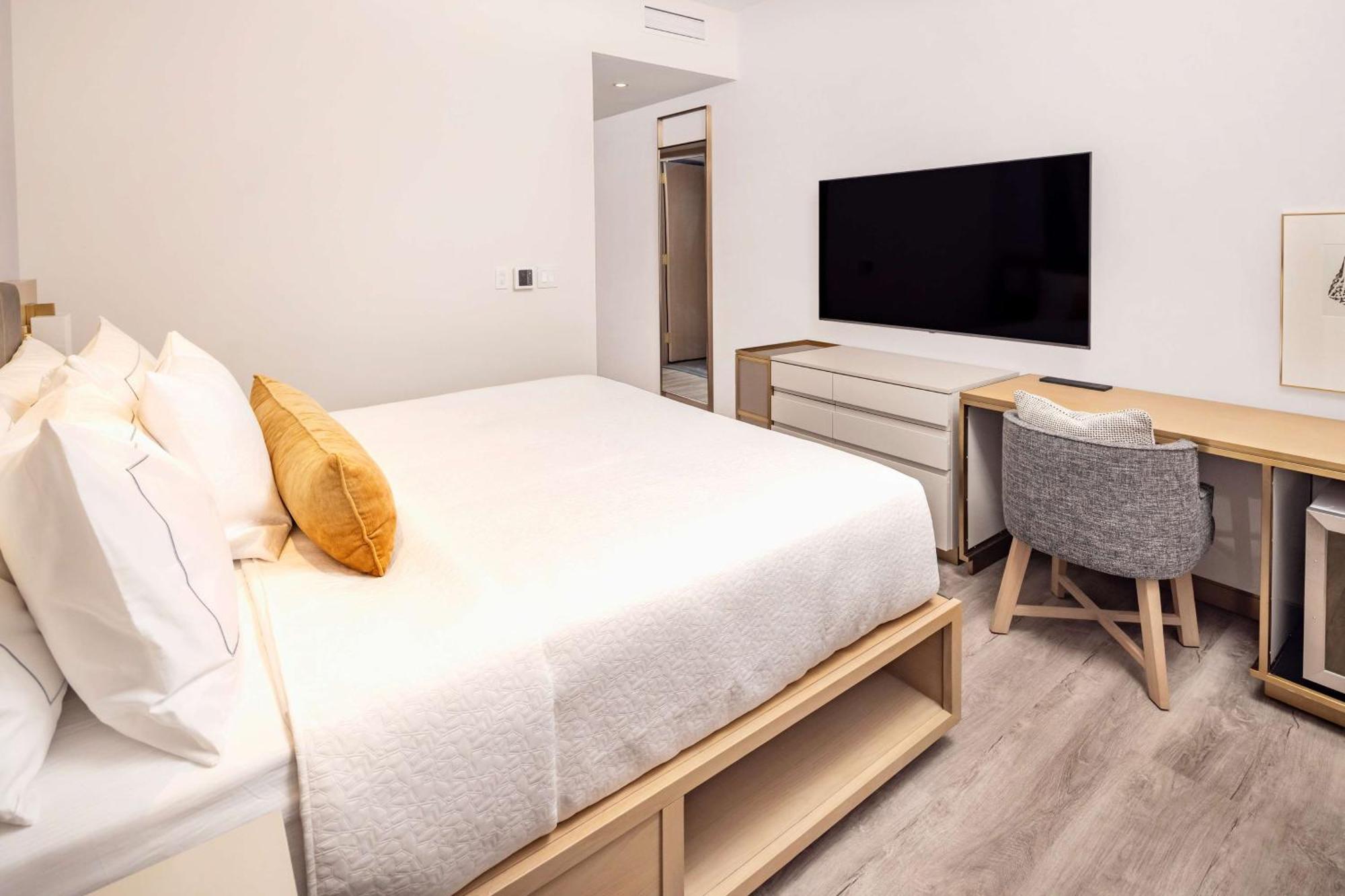 Hilton Club The Central At 5Th New York Bagian luar foto